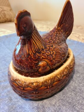 Vintage Oven Proof Brown Glazed Ceramic Hen By HULL USA